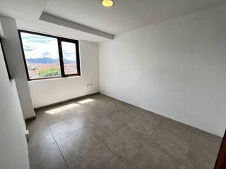 Foto 11 de EN ARRIENDO OFICINA COMERCIAL EDIFICIO BELLA VISTA