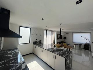 Foto 2 de casa de venta dentro de conjunto en zona sur gr