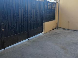 Foto 5 de Vendo Casa Rentera en Quito -  Sector La Magdalena