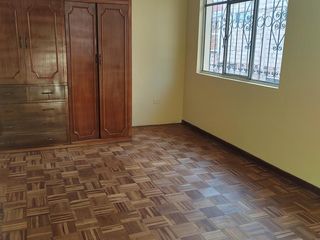 Foto 23 de Vendo Casa Rentera en Quito -  Sector La Magdalena