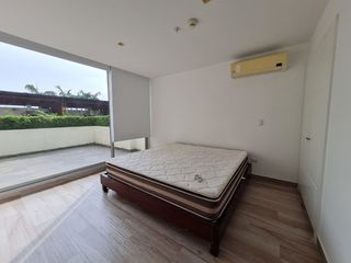Foto 5 de Venta de Departamento de 3 dormitorios en primer piso alto, Edificio Spazio, Puerto Santa Ana, Guayaquil