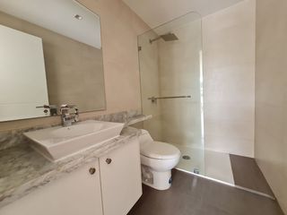 Foto 10 de Venta de Departamento de 3 dormitorios en primer piso alto, Edificio Spazio, Puerto Santa Ana, Guayaquil