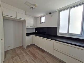 Foto 11 de Venta de Departamento de 3 dormitorios en primer piso alto, Edificio Spazio, Puerto Santa Ana, Guayaquil