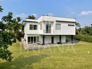 Foto 3 de AMPLIA Y LUMINOSA PROPIEDAD EN VENTA – ¡OPORTUNIDAD ÚNICA EN TENIS CLUB! SANTO DOMINGO