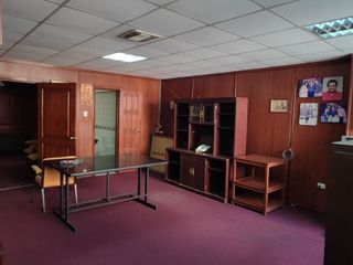 Foto 2 de Amplia oficina en venta en el centro bancario de Guayaquil