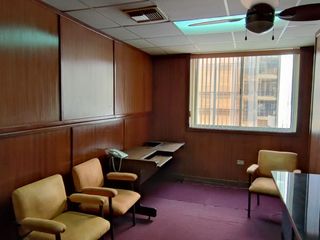 Foto 6 de Amplia oficina en venta en el centro bancario de Guayaquil