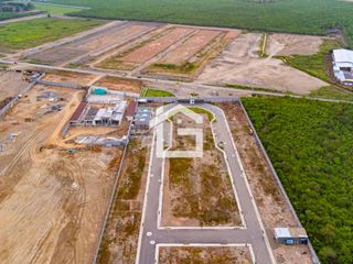 Foto 11 de Terreno en Venta en Urbanización Oro Brianza en Machala