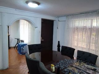 Foto 3 de Casa con seis dormitorios en venta, Floresta 2
