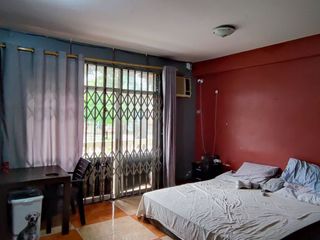 Foto 16 de Casa con seis dormitorios en venta, Floresta 2