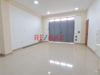 Foto 3 de Alquilo Local Para Almacén O Taller En Estreno De 104M2 - Manchay Entre Las Av. Victor Malazquez Y Av. Los Claveles Altos.