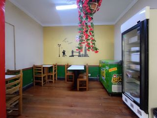 Foto 2 de Alquilo | Local Comercial - Frente al C.C. Risso