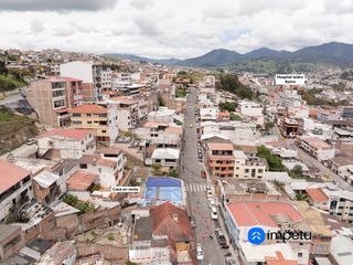 Foto 5 de Se vende casa rentera central en la ciudad de  Loja
