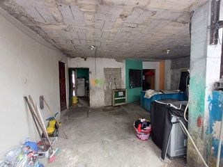 Foto 16 de SE VENDE CASA RENTERA DE OPORTUNIDAD  2 BLOQUES, 440 M² EL PROLETARIADO - SANTO DOMINGO - ECUADOR