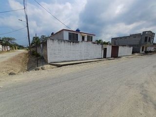 Foto 1 de SE VENDE CASA VACACIONAL, TERRENO 950 M² TONSUPA - ATACAMES - ESMERALDAS - ECUADOR