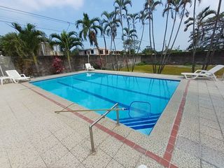 Foto 8 de SE VENDE CASA VACACIONAL, TERRENO 950 M² TONSUPA - ATACAMES - ESMERALDAS - ECUADOR