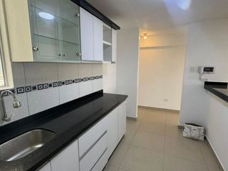 Foto 9 de Venta Moderno Departamento en San Juan de Miraflores