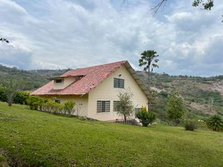 Foto 8 de CASA VACACIONAL CON 6239 M2 TERRENO EN YUNGUILLA