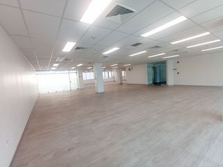 Foto 1 de Alquiler De Edificio Completo Para Oficinas En Surco Cerca A La Embajada De Estados Unidos
