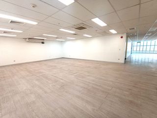 Foto 4 de Alquiler De Edificio Completo Para Oficinas En Surco Cerca A La Embajada De Estados Unidos