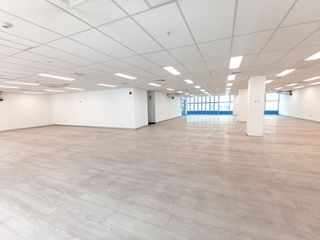 Foto 12 de Alquiler De Edificio Completo Para Oficinas En Surco Cerca A La Embajada De Estados Unidos