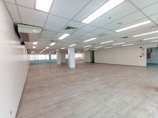 Foto 17 de Alquiler De Edificio Completo Para Oficinas En Surco Cerca A La Embajada De Estados Unidos