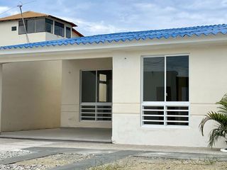 Foto 2 de Salinas - Sector del Country Club, casa por estrenar de 3 dormitorios y terreno de 250 m2 (2690,98 sq ft)