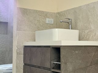 Foto 7 de Salinas - Sector del Country Club, casa por estrenar de 3 dormitorios y terreno de 250 m2 (2690,98 sq ft)