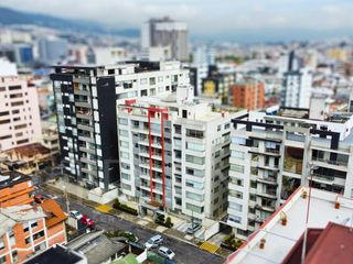 Foto 2 de Venta de Departamento En la Carolina, Batan Bajo, cerca al Quicentro, Norte de Quito