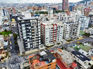 Foto 4 de Venta de Departamento En la Carolina, Batan Bajo, cerca al Quicentro, Norte de Quito