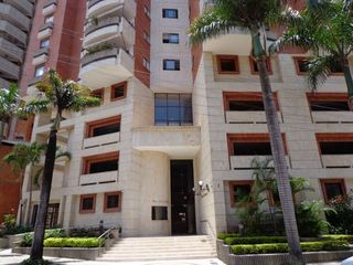 Foto 2 de VENDO PENTHOUSE DUPLEX EN EDIFICIO SIERRA IMPERIAL EN CABECERA DEL LLANO BUCARAMANGA.