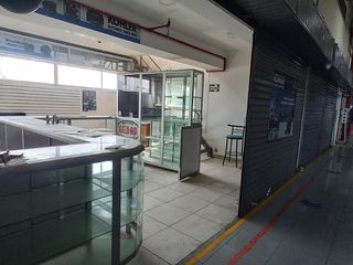 Foto 2 de ALQUILER LOCAL EN PLAZA FERRETERO - LAS MALVINAS
