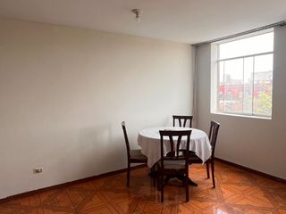 Foto 1 de DEPARTAMENTO EN VENTA CERCA A PLAZA DE ARMAS DE LIMA