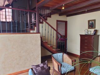 Foto 18 de ESPACIOSA CASA de 5 Dormitorios EN VENTA ubicada a pocos pasos de la Av de las Américas y Puertas del Sol