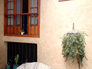Foto 11 de ESPACIOSA CASA de 5 Dormitorios EN VENTA ubicada a pocos pasos de la Av de las Américas y Puertas del Sol