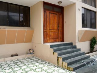 Foto 1 de Venta casa en La Garzota