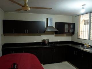 Foto 2 de Venta casa en La Garzota