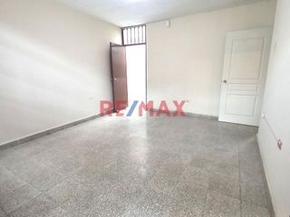 Foto 4 de Departamento Para Oficinas En Alquiler – En Urbanizacion Miraflores // ID: 1123969