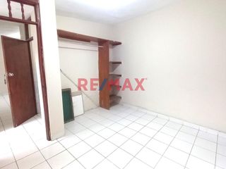 Foto 7 de Departamento Para Oficinas En Alquiler – En Urbanizacion Miraflores // ID: 1123969