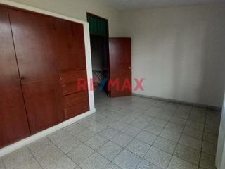 Foto 8 de Departamento Para Oficinas En Alquiler – En Urbanizacion Miraflores // ID: 1123969