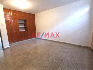 Foto 12 de Departamento Para Oficinas En Alquiler – En Urbanizacion Miraflores // ID: 1123969