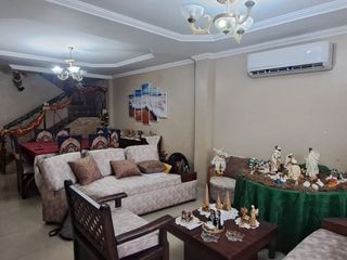 Foto 1 de Venta casa de dos pisos amueblada en Ciudadela Guayacanes, norte de Guayaquil.