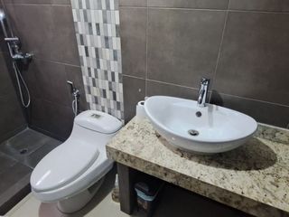 Foto 10 de Venta casa de dos pisos amueblada en Ciudadela Guayacanes, norte de Guayaquil.