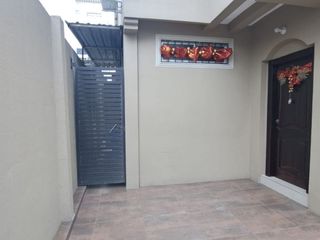 Foto 30 de Venta casa de dos pisos amueblada en Ciudadela Guayacanes, norte de Guayaquil.