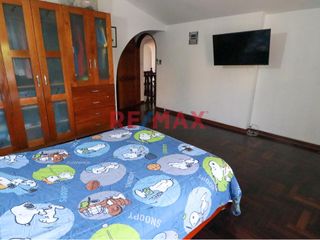 Foto 13 de Casa De 4 Pisos En San Borja Con Minidepartamento