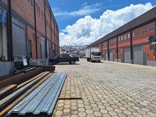 Foto 4 de Arriendo Bodegas Muy Seguras, Norte de Quito de 108 m² y 216 m²