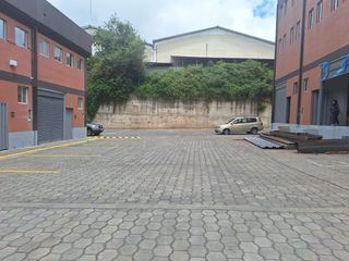 Foto 9 de Arriendo Bodegas Muy Seguras, Norte de Quito de 108 m² y 216 m²
