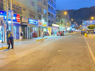 Foto 6 de SE ALQUILA LOCAL COMERCIAL FRENTE MERCADO DE MANGOMARCA - ESQUINA - ALTAMENTE COMERCIAL
