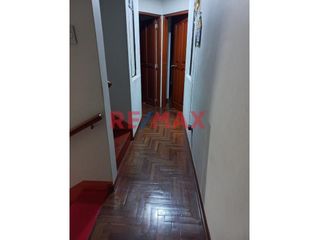 Foto 8 de Se Vende Amplia Casa En Los Olivos