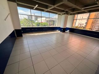 Foto 6 de ARRIENDO AMPLIO PISO DE OFICINA AL FRENTE DEL CENTRO COMERCIAL UNICO DE BARRANQUILLA