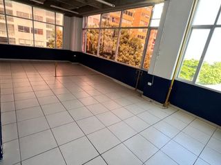 Foto 24 de ARRIENDO AMPLIO PISO DE OFICINA AL FRENTE DEL CENTRO COMERCIAL UNICO DE BARRANQUILLA